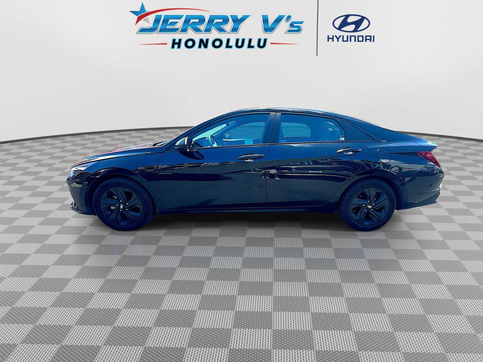 Used 2023 Hyundai Elantra Blue image 5