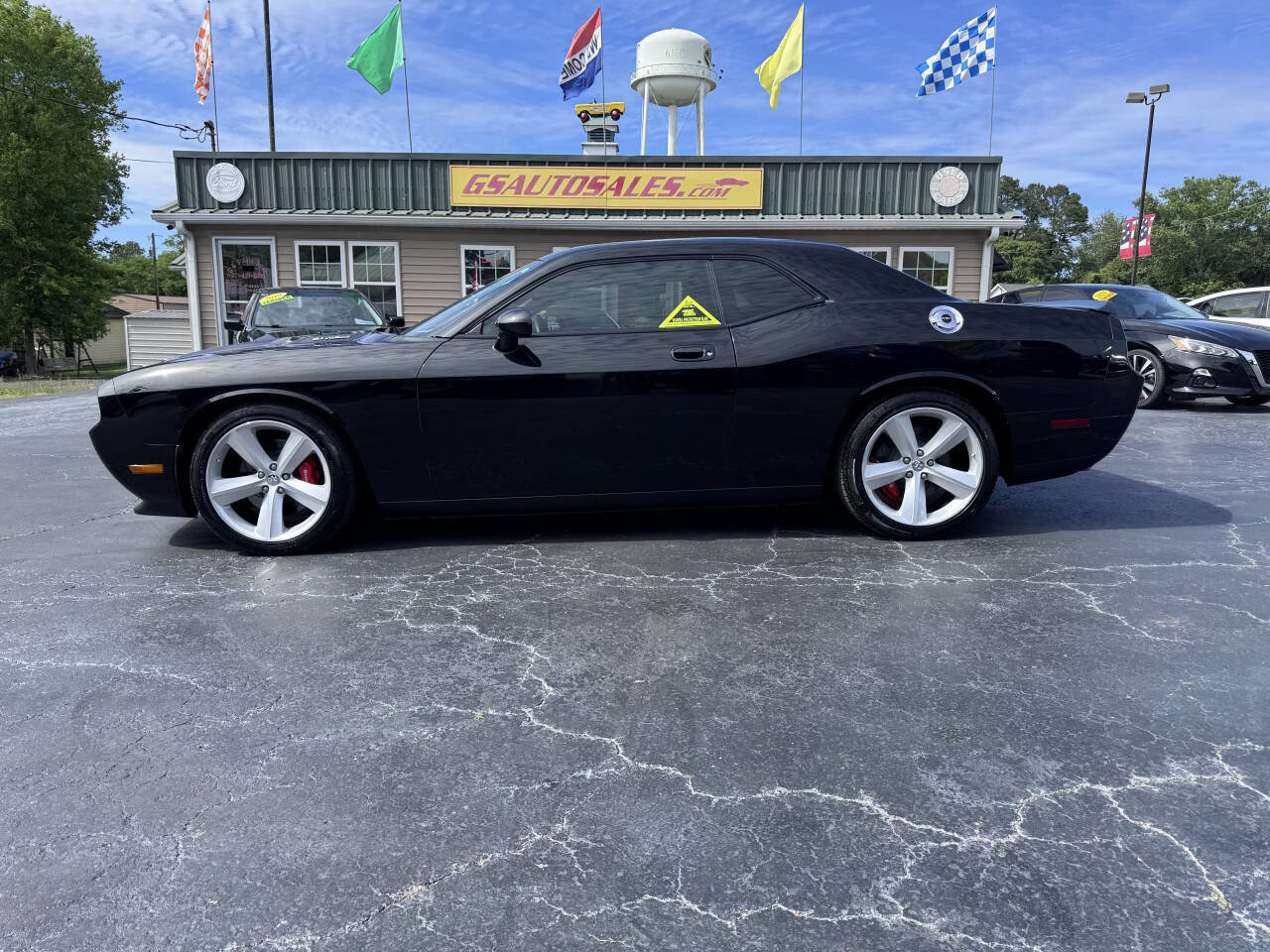 Used 2008 Dodge Challenger SRT8 RWD image 2