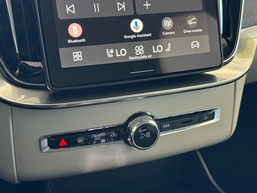 New 2026 Volvo XC90 T8 Ultra w/ Lounge Package AWD/4WD image 21