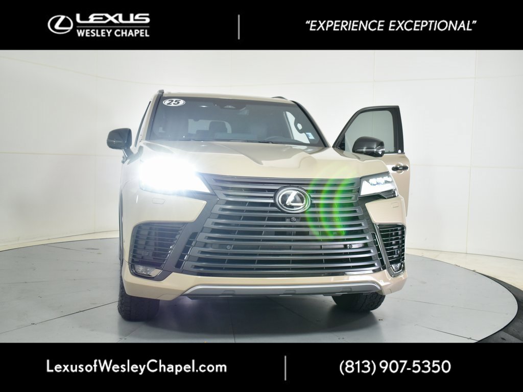 Used 2025 Lexus LX 700h Overtrail image 39