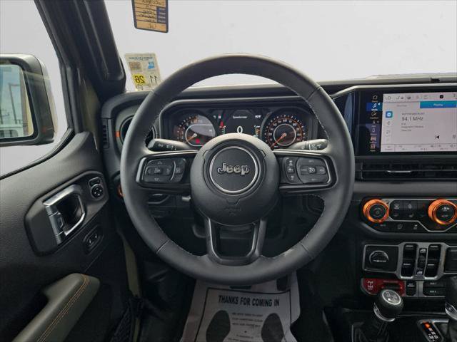 Certified 2025 Jeep Gladiator Mojave AWD/4WD image 12