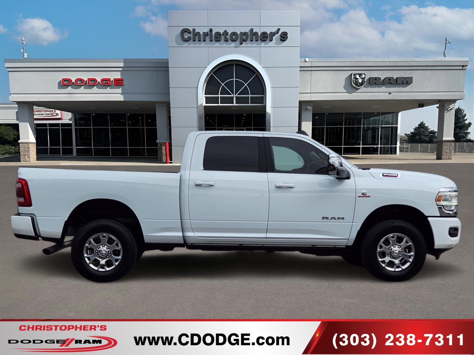 Used 2023 RAM 2500 Laramie AWD/4WD image 2