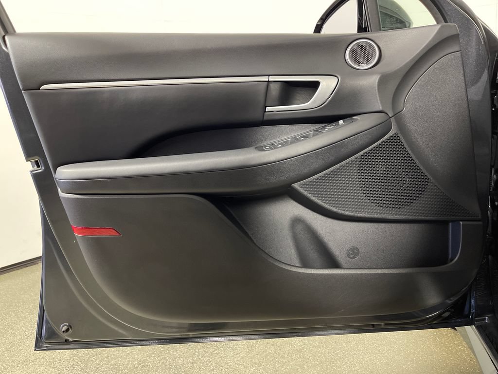 Certified 2025 Hyundai Sonata SEL FWD image 19