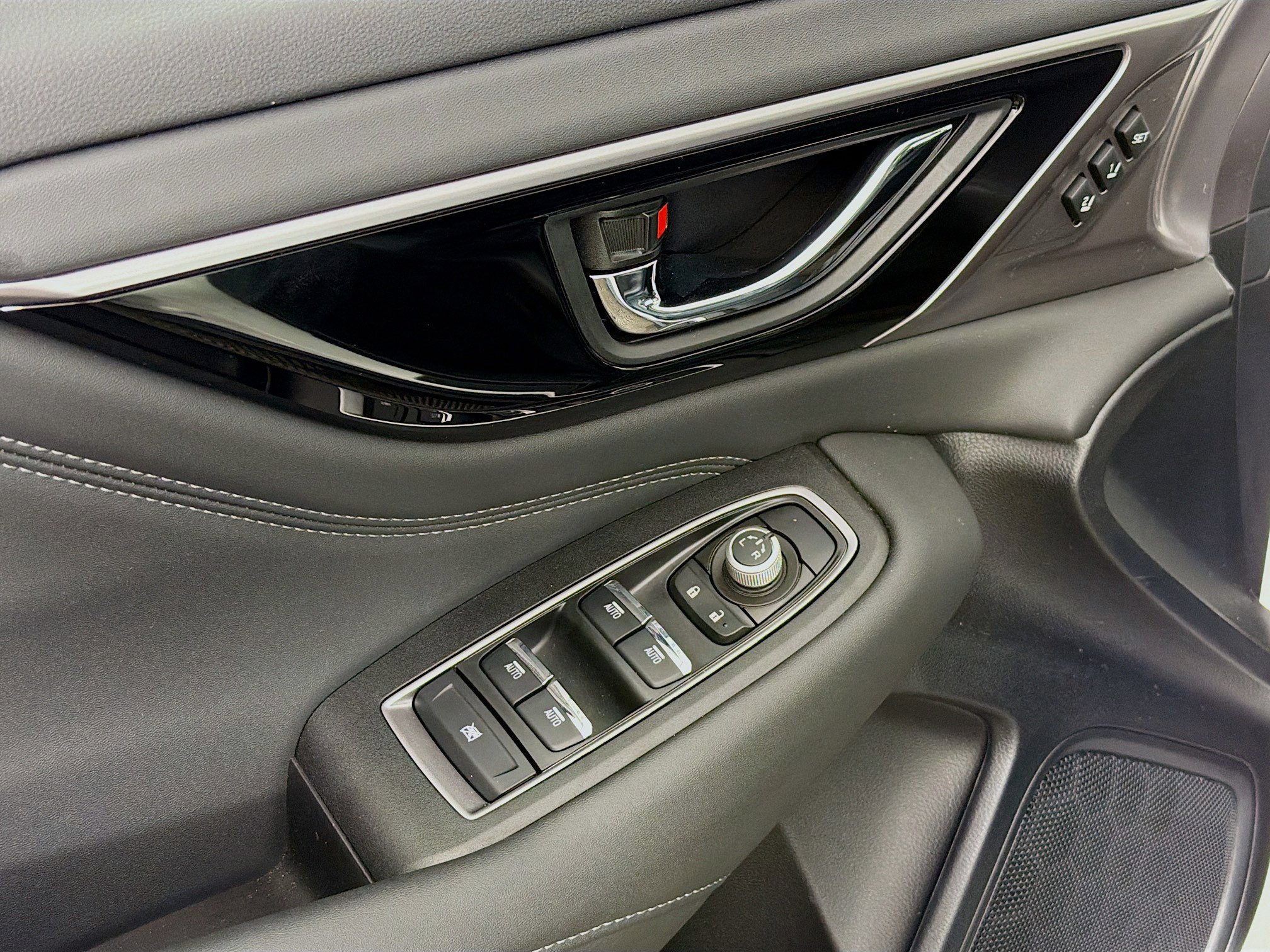 Used 2025 Subaru Outback Limited image 20