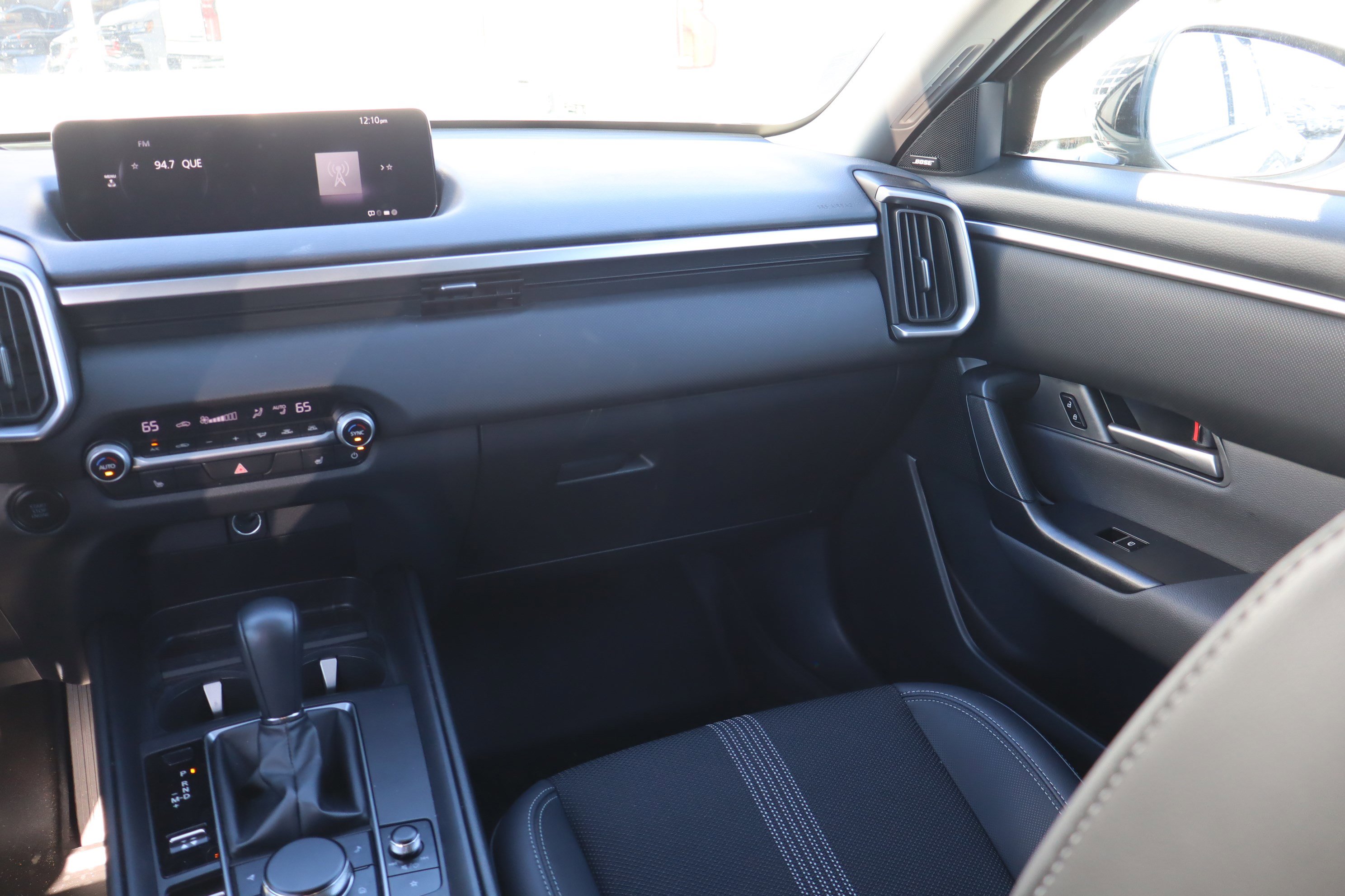 Used 2025 MAZDA CX-50 AWD 2.5 S w/ Premium Package image 13