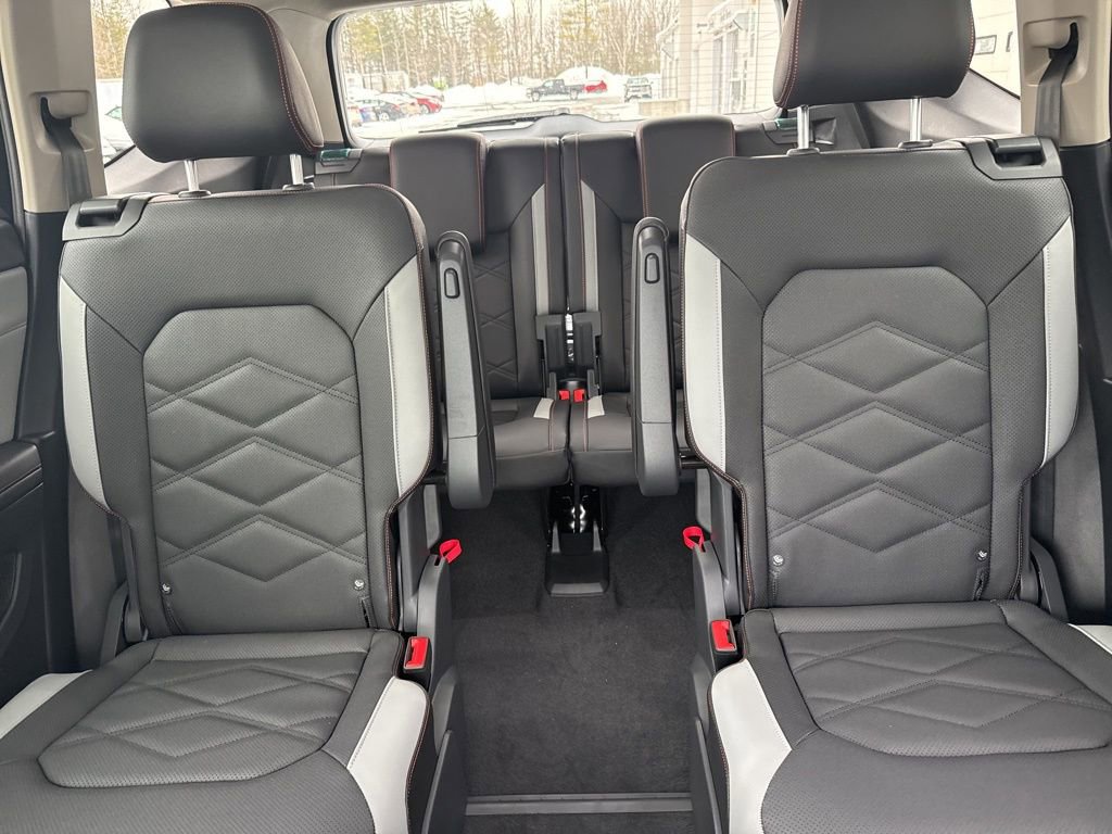 New 2026 Volkswagen Atlas Peak Edition image 14