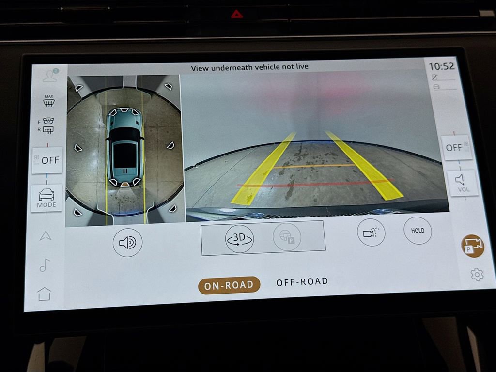 Used 2025 Land Rover Range Rover Sport SE image 17