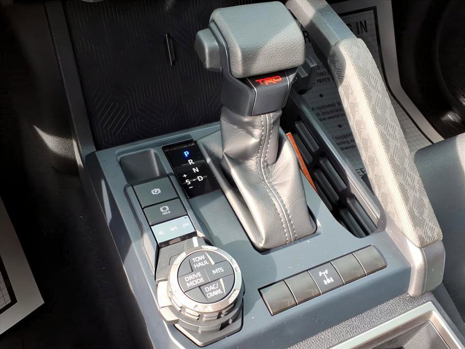 Certified 2025 Toyota Tacoma TRD Off-Road image 21