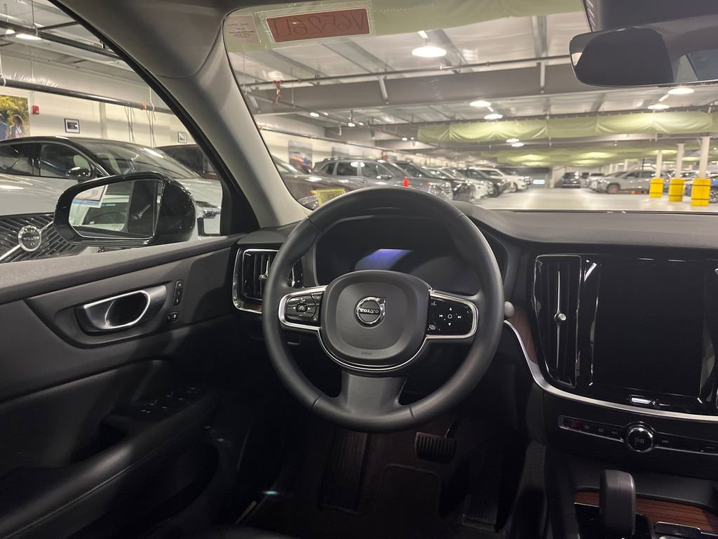 Certified 2024 Volvo S60 B5 Plus image 23