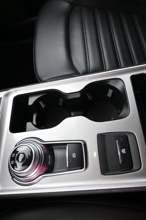 Used 2024 Ford Edge SEL image 17