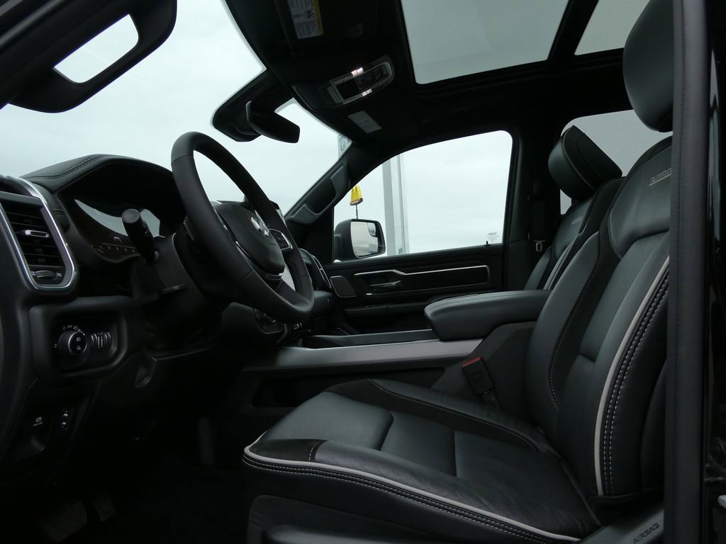 Used 2025 RAM 1500 Laramie w/ Night Edition AWD/4WD image 29