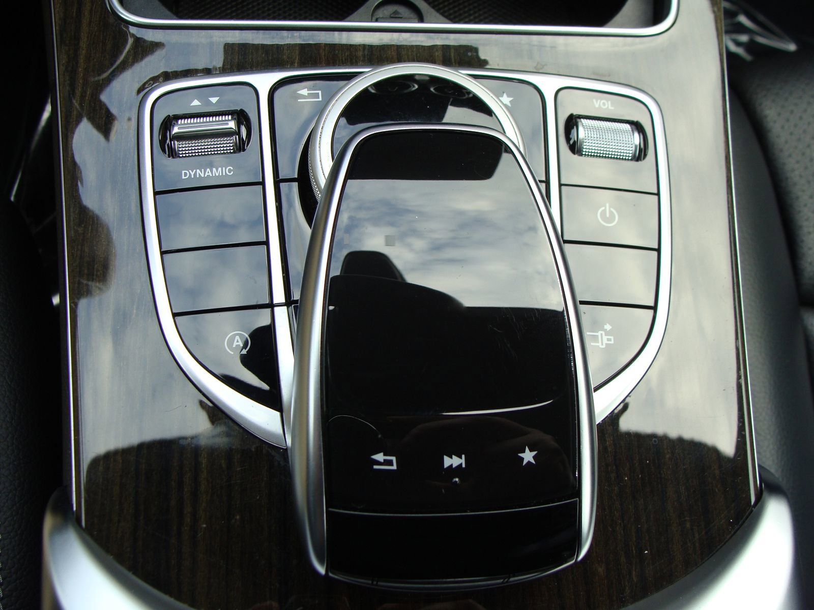 Used 2018 Mercedes-Benz C 300 4MATIC Cabriolet image 32