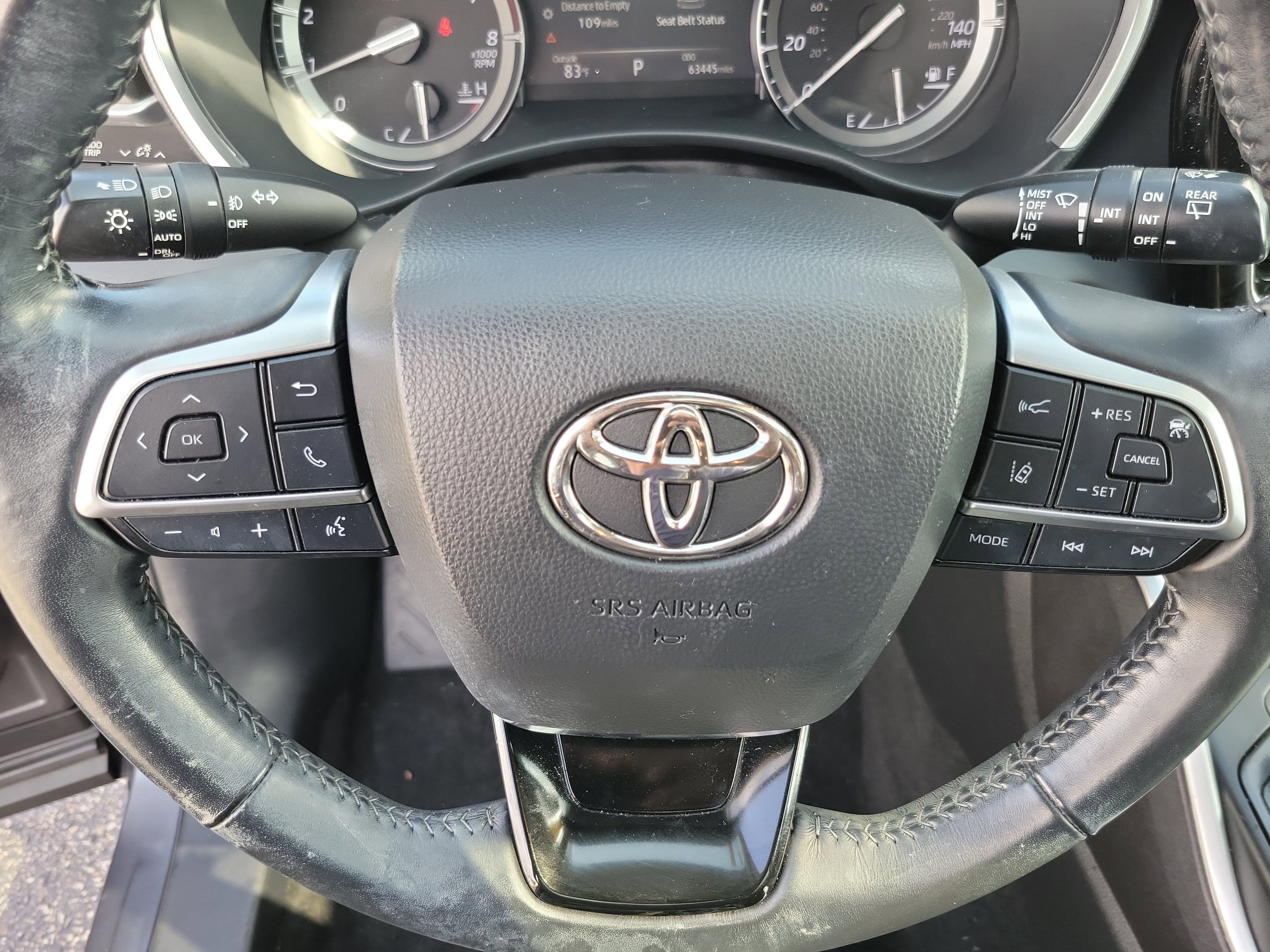 Used 2021 Toyota Highlander XLE image 25