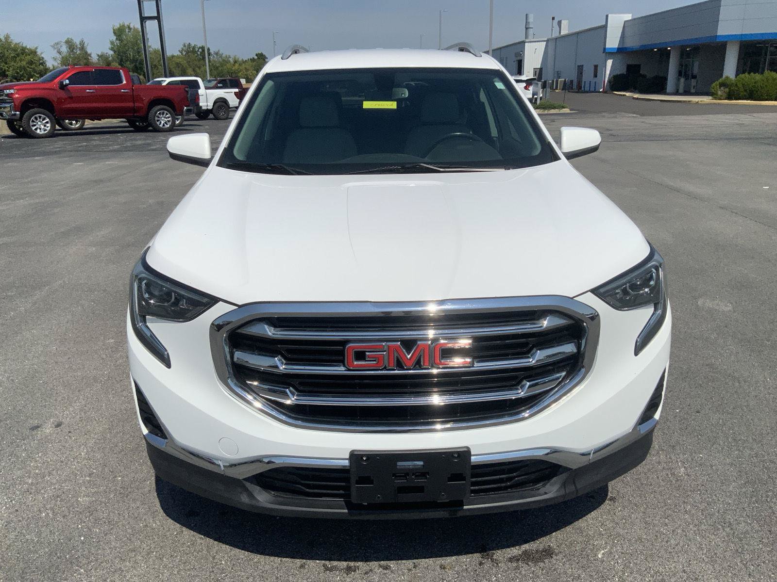 Used 2018 GMC Terrain SLT w/ Preferred Package FWD image 3