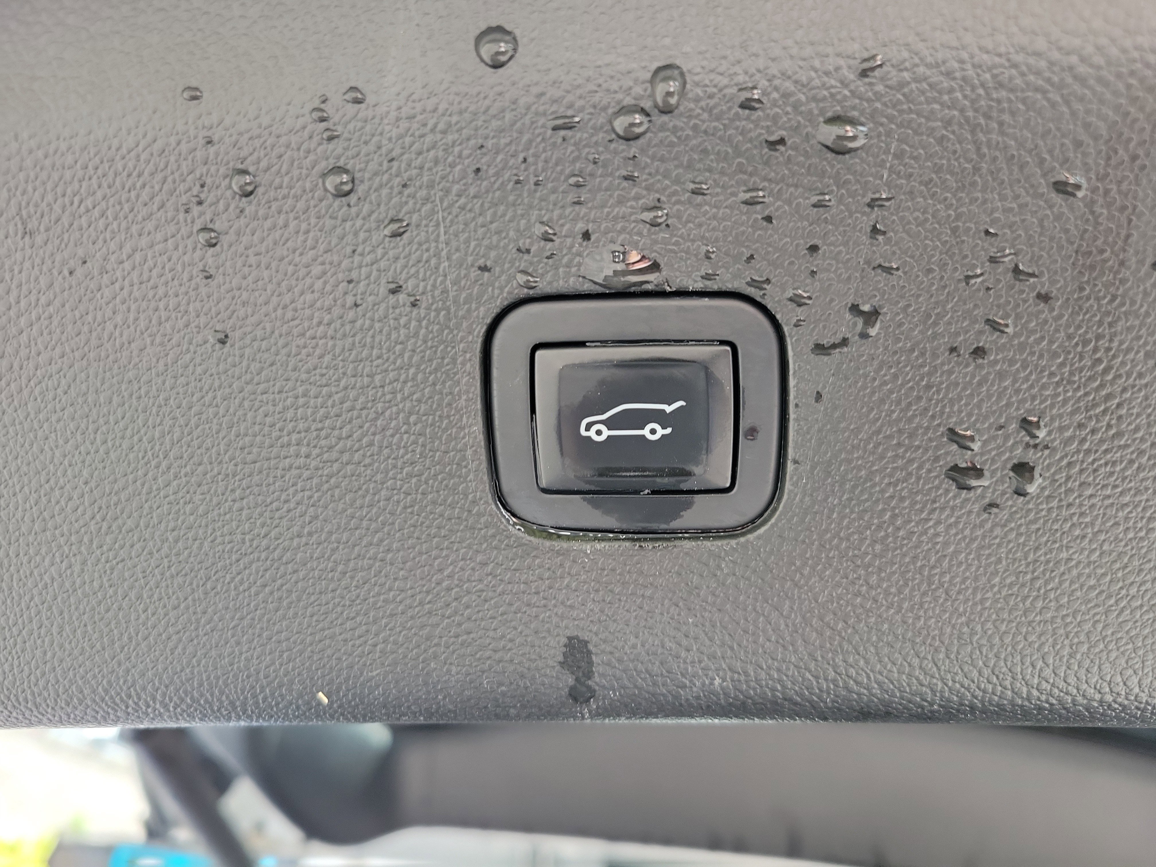 Used 2019 Buick Enclave Essence image 30