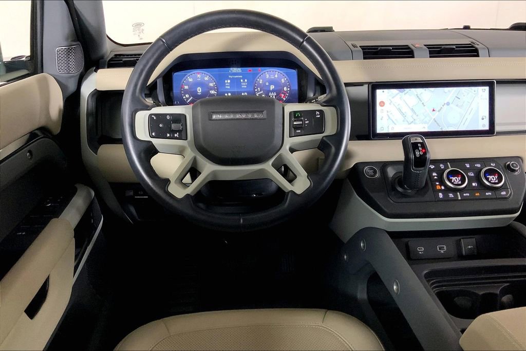 Used 2022 Land Rover Defender 110 SE image 4