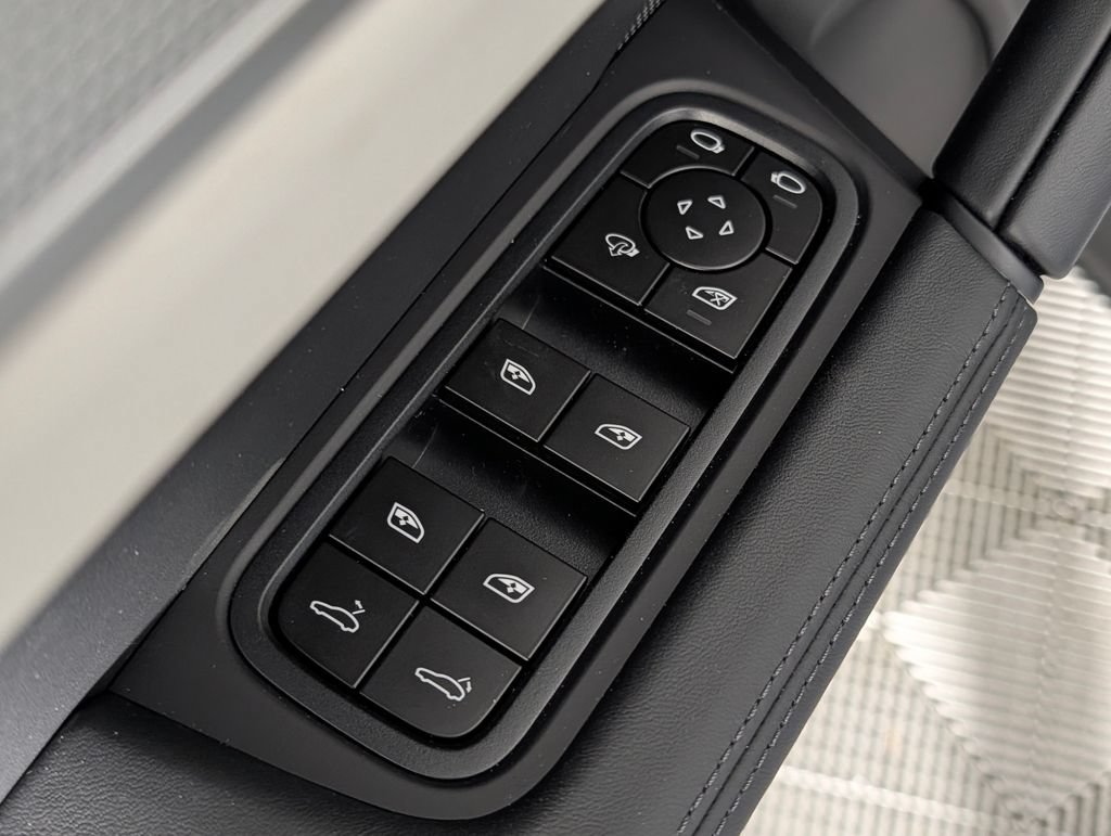 New 2026 Porsche Cayenne AWD/4WD image 26