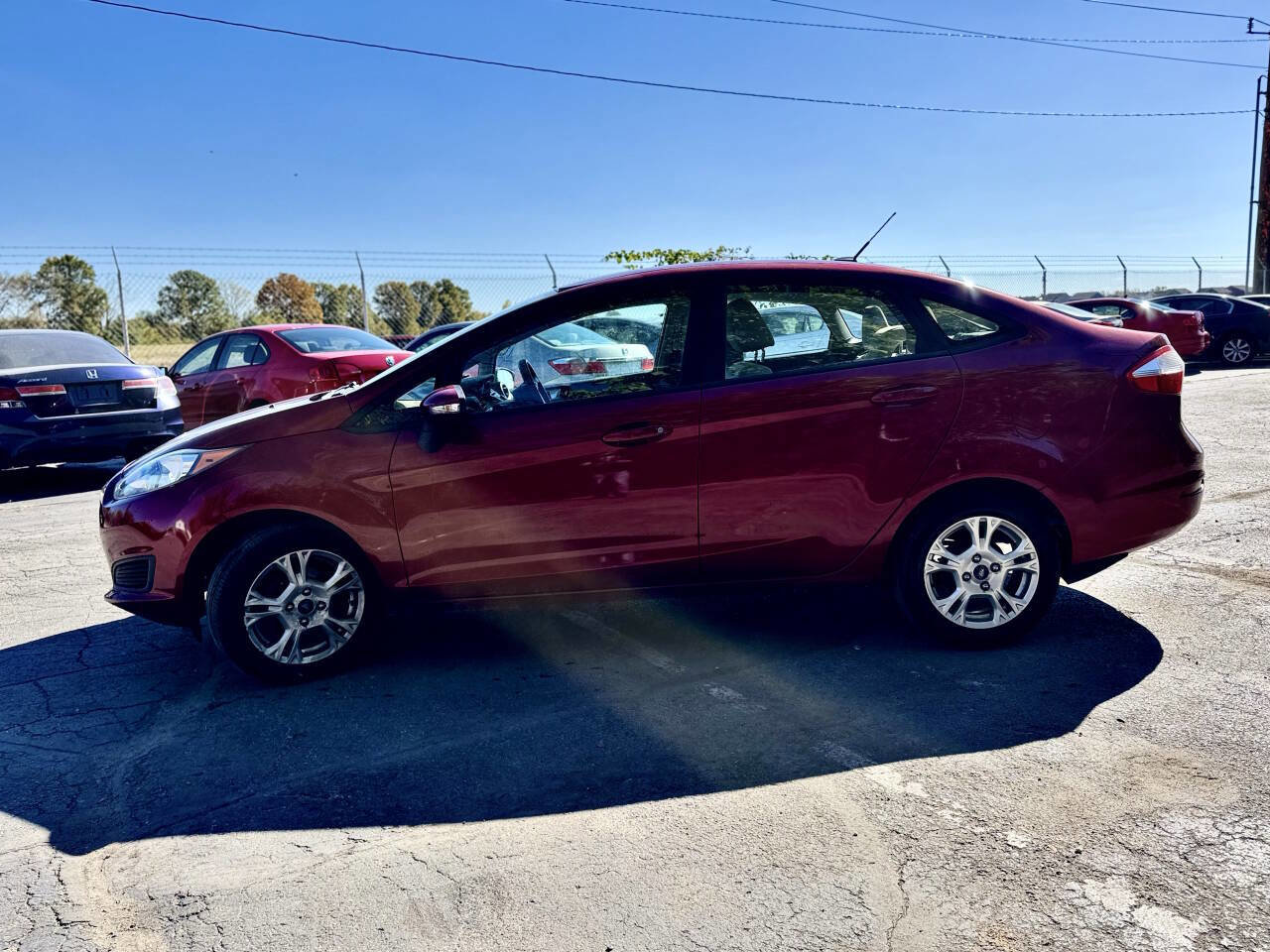 Used 2014 Ford Fiesta SE image 6