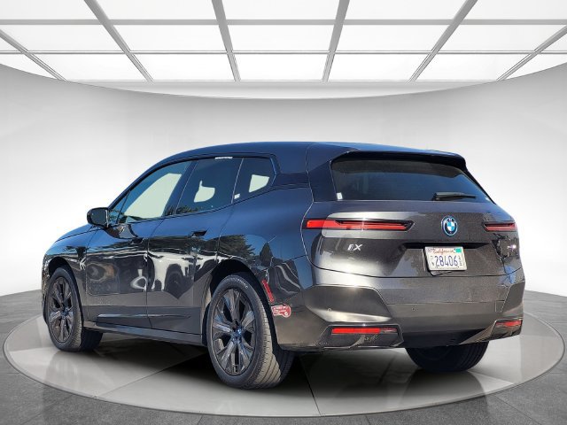 Used 2024 BMW iX xDrive50 w/ Convenience Package AWD/4WD image 6