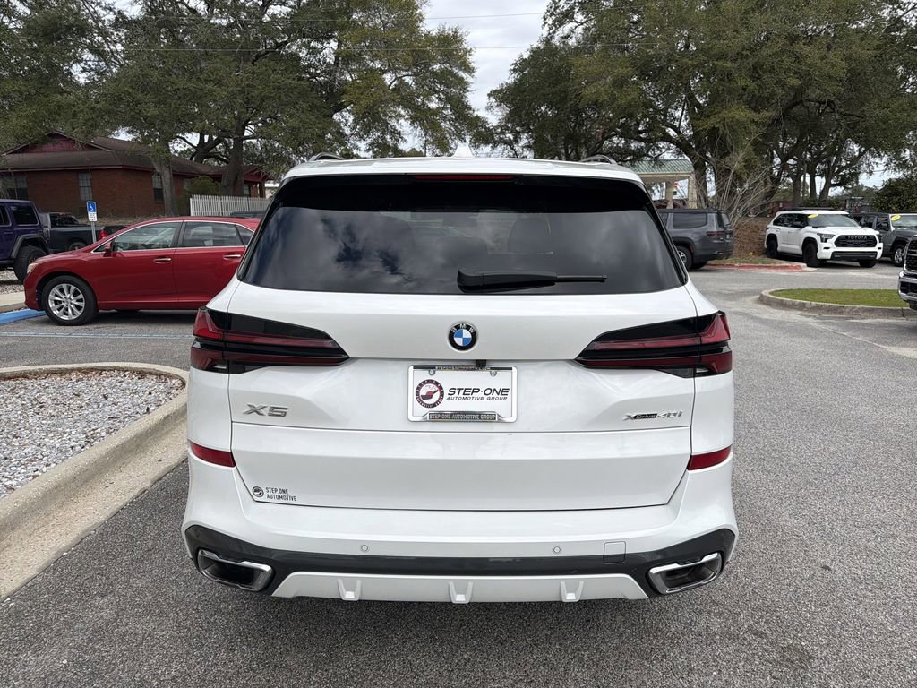 Used 2025 BMW X5 xDrive40i AWD/4WD image 6