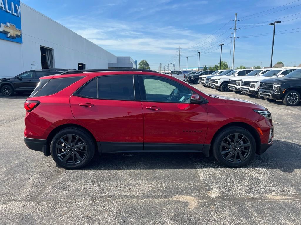 Used 2023 Chevrolet Equinox RS w/ RS Leather Package AWD/4WD image 8