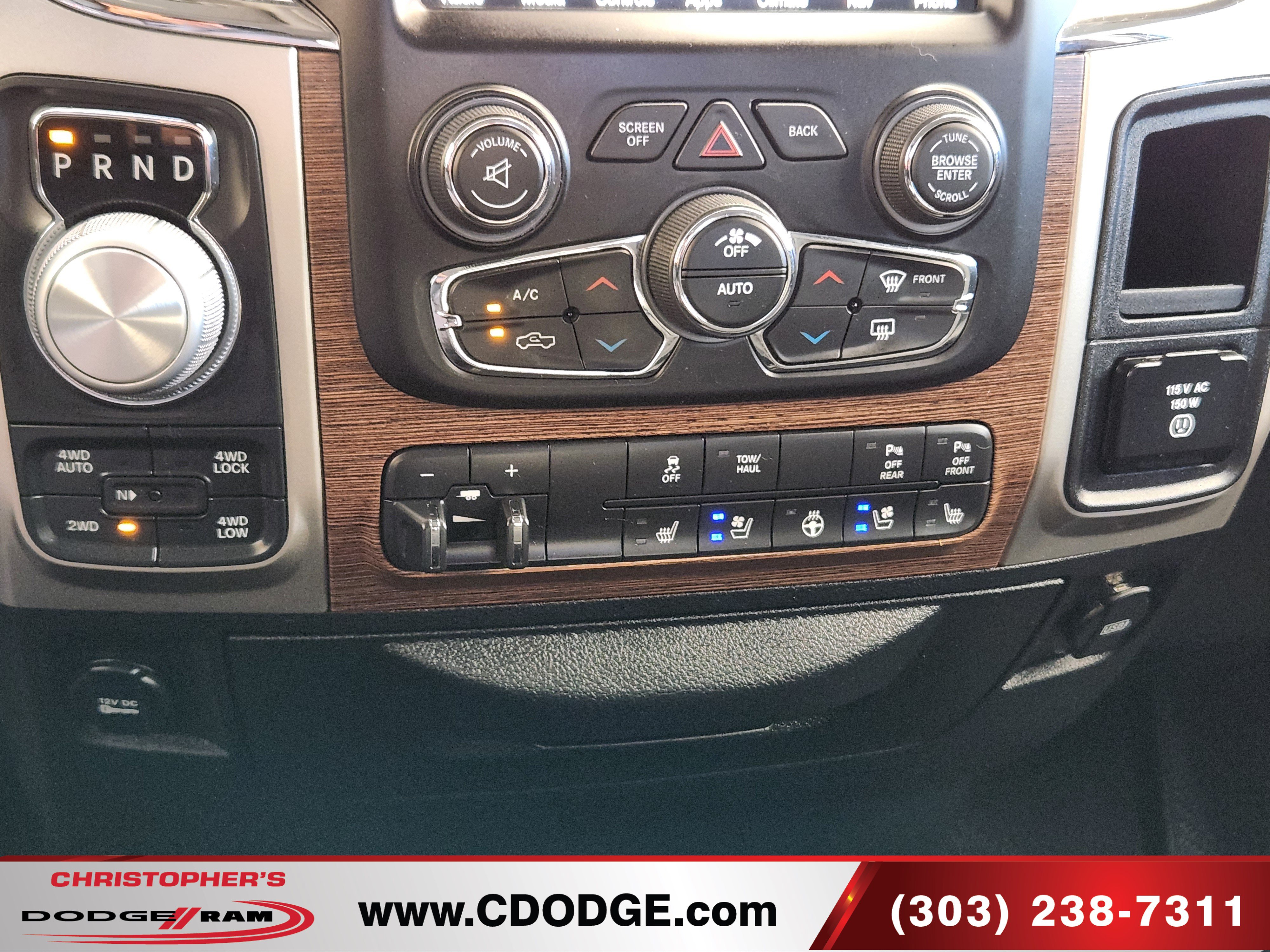Used 2017 RAM 1500 Laramie w/ Convenience Group AWD/4WD image 26