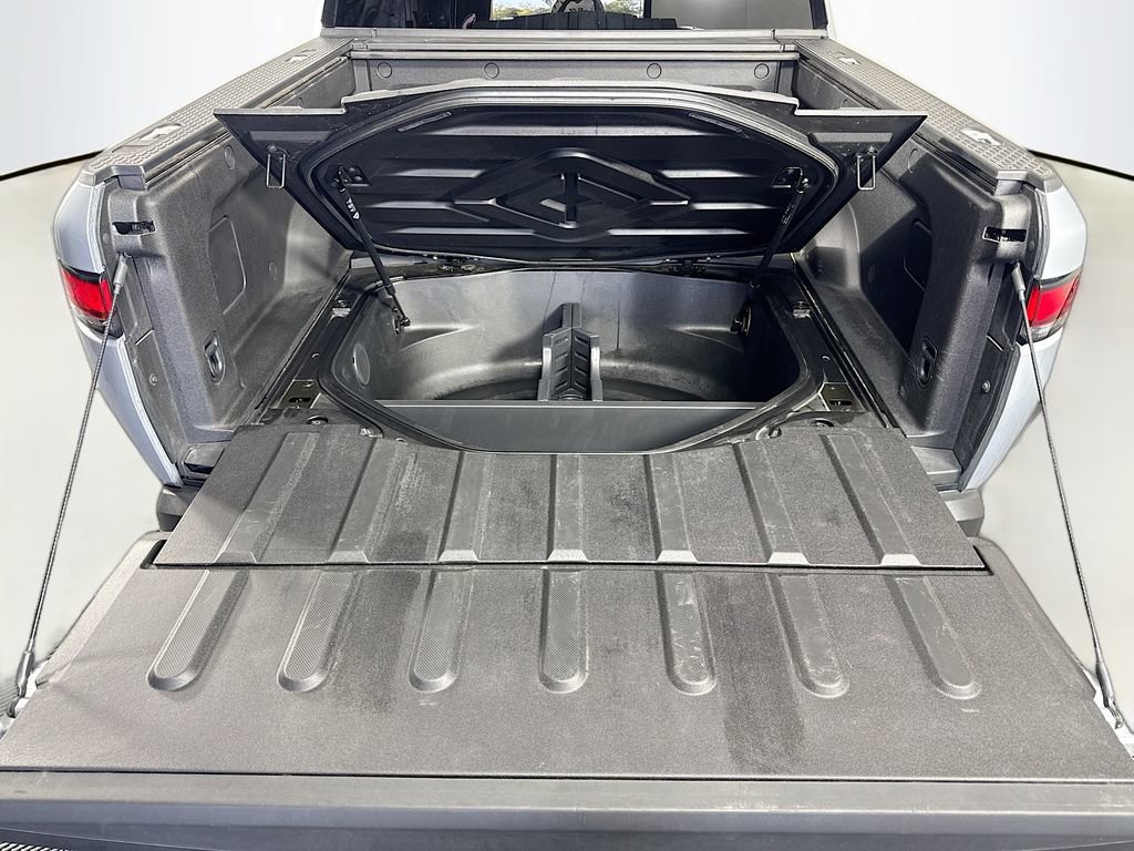Used 2025 Rivian R1T Adventure AWD/4WD image 30