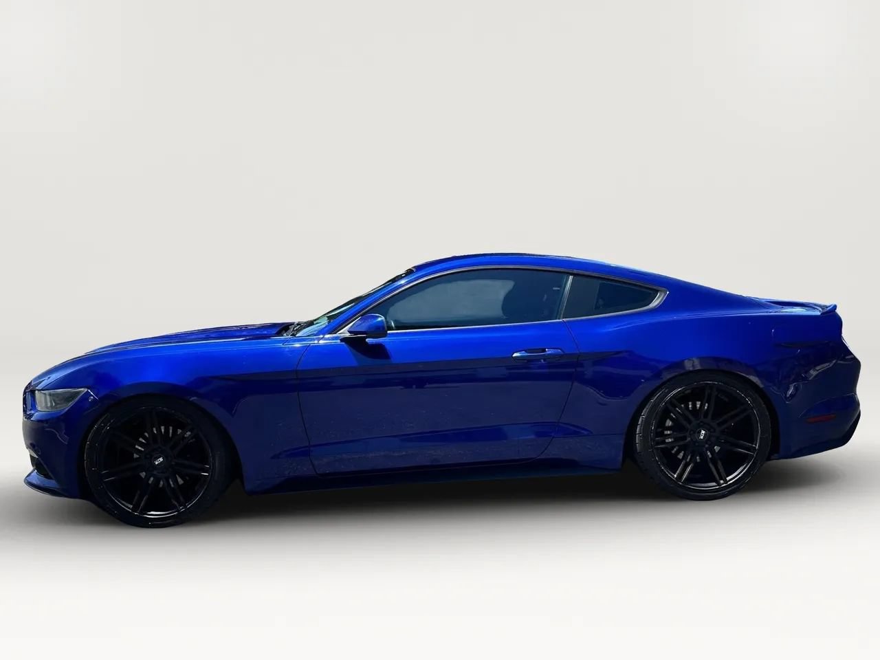 Used 2015 Ford Mustang GT w/ Equipment Group 051A RWD image 7