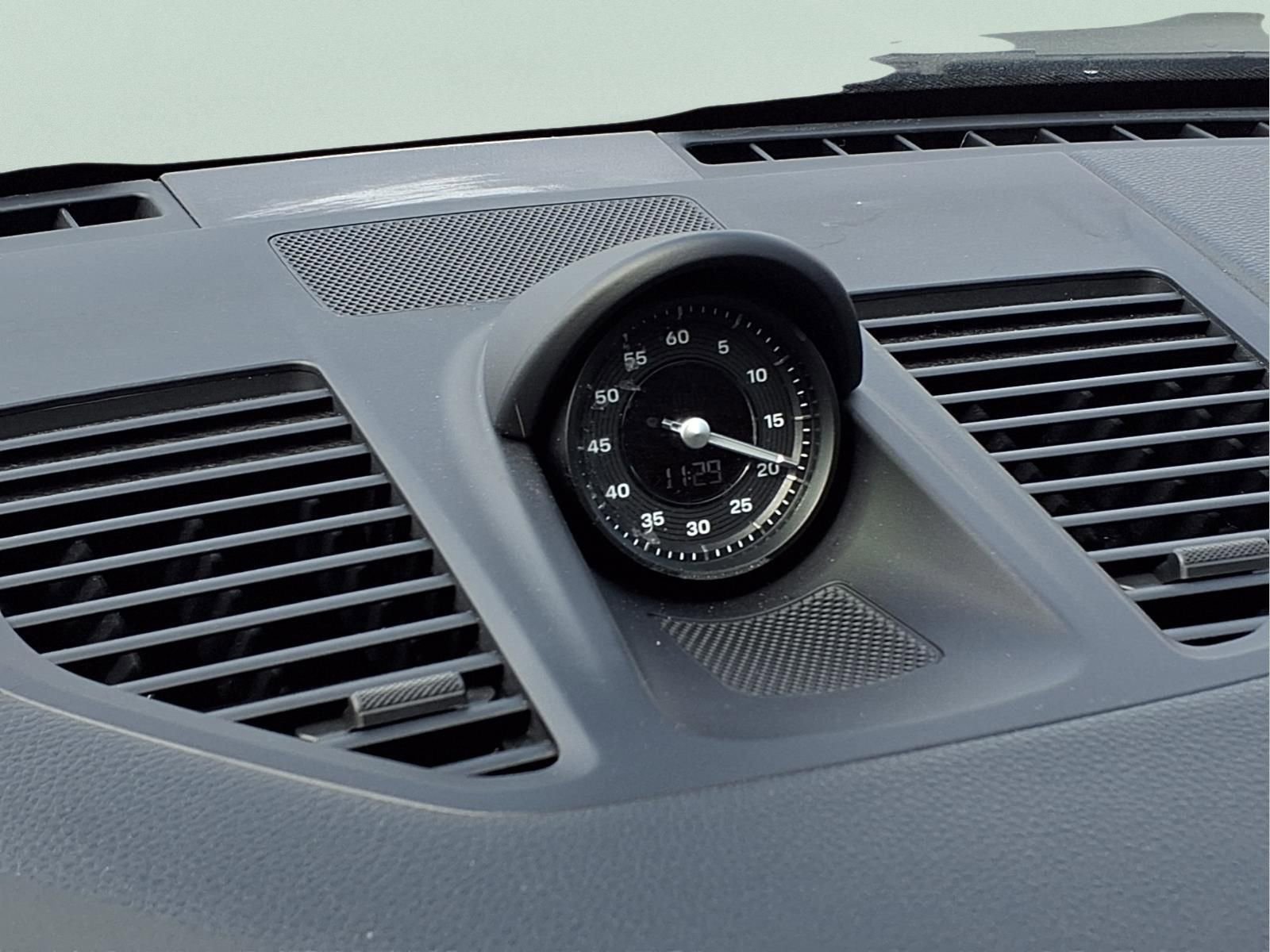 Used 2025 Porsche 911 Carrera RWD image 23