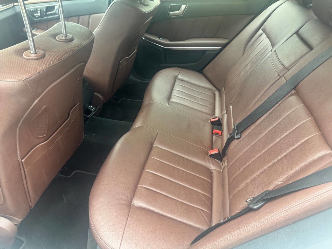 Used 2015 Mercedes-Benz E 350 E 350 4MATIC AWD 4dr Sedan w/ Premium 1 Package image 12