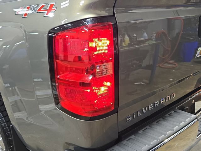 Used 2017 Chevrolet Silverado 1500 LT w/ All Star Edition AWD/4WD image 36