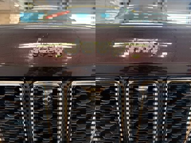 Used 2022 Jeep Grand Cherokee L Limited w/ Luxury Tech Group II image 13