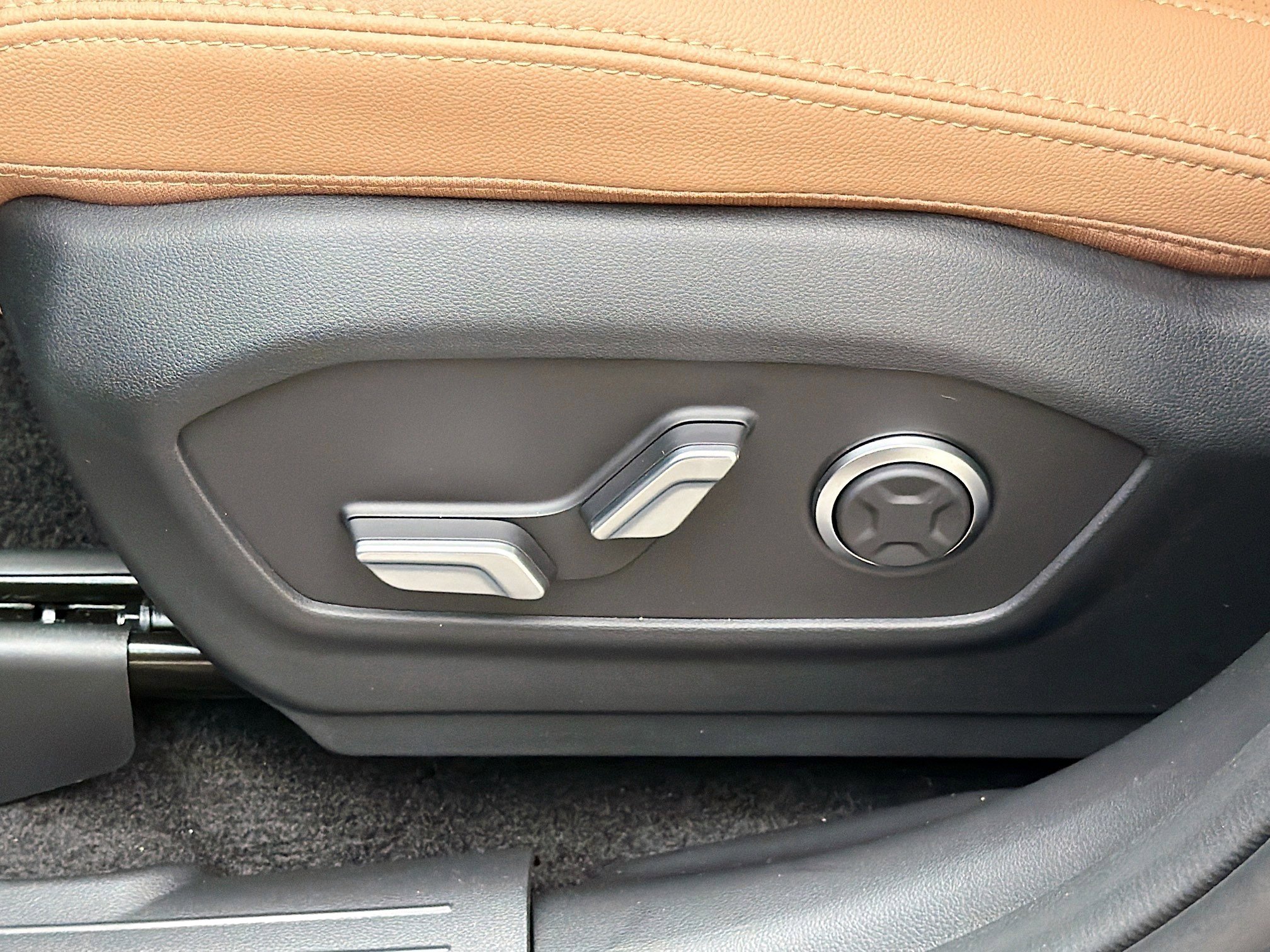 New 2026 Hyundai Santa Fe Limited image 23