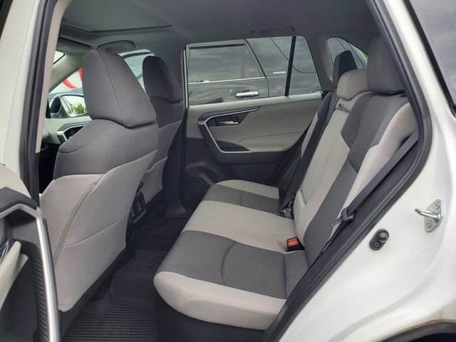 Used 2021 Toyota RAV4 XLE w/ Convenience Package AWD/4WD image 8
