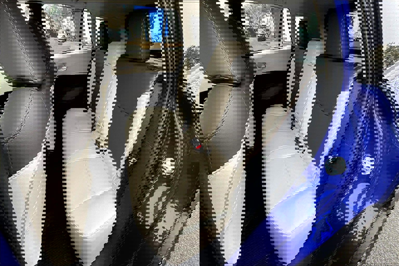 Used 2023 Toyota Corolla Cross XLE w/ Convenience Package image 28