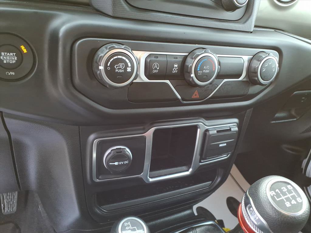 Used 2020 Jeep Wrangler Sport image 18