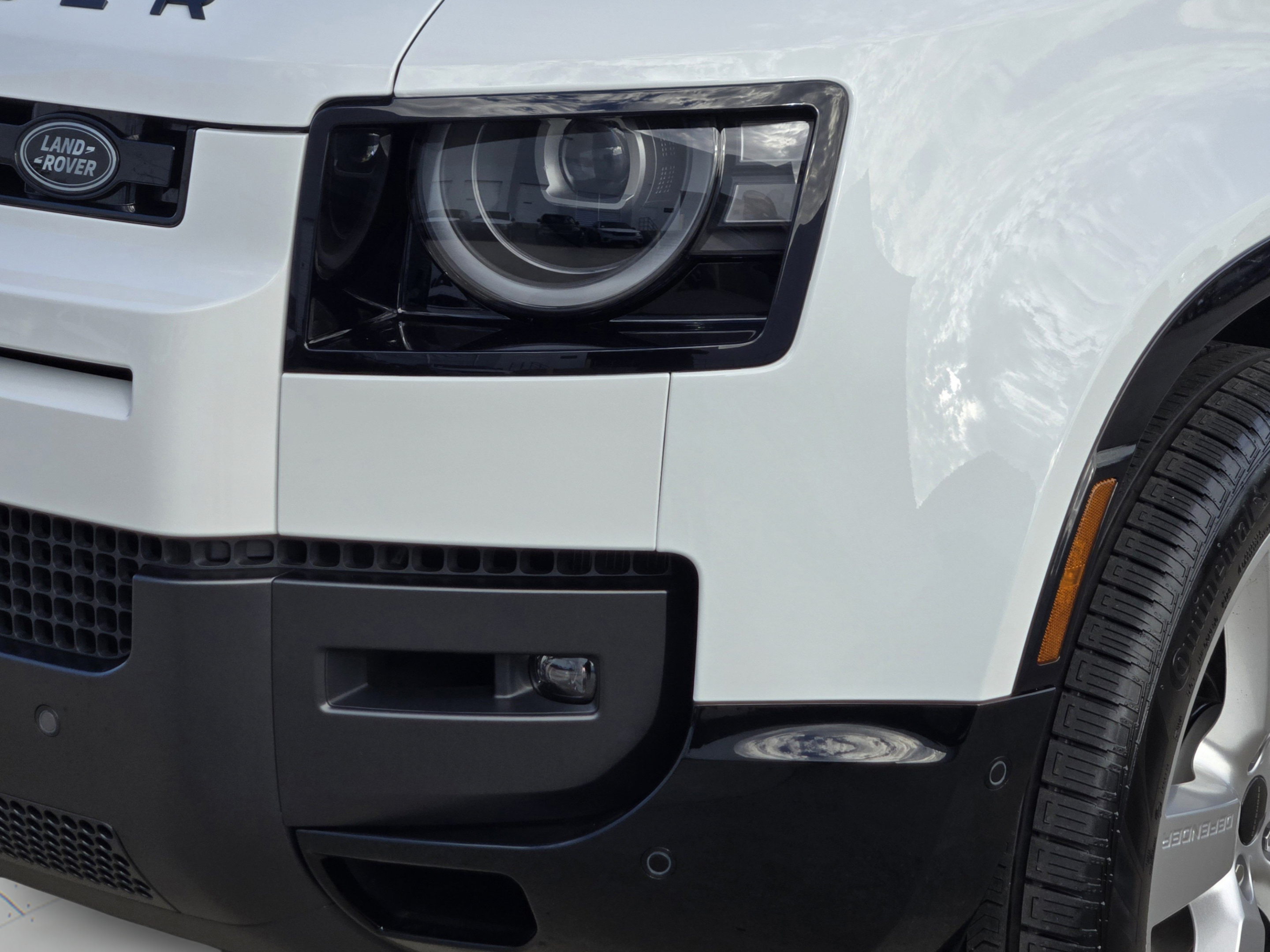 New 2026 Land Rover Defender 110 X-Dynamic SE AWD/4WD image 24
