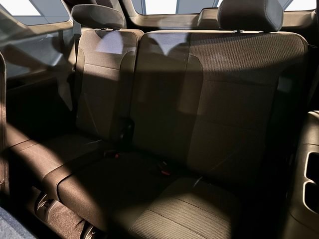 Used 2023 Chevrolet Traverse LT AWD/4WD image 16