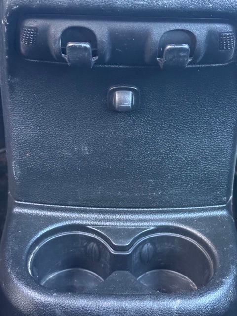 Used 2017 Jeep Wrangler Unlimited Sport w/ Connectivity Group image 7