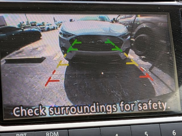 Used 2017 Nissan Versa SV w/ SV Special Edition Package image 10