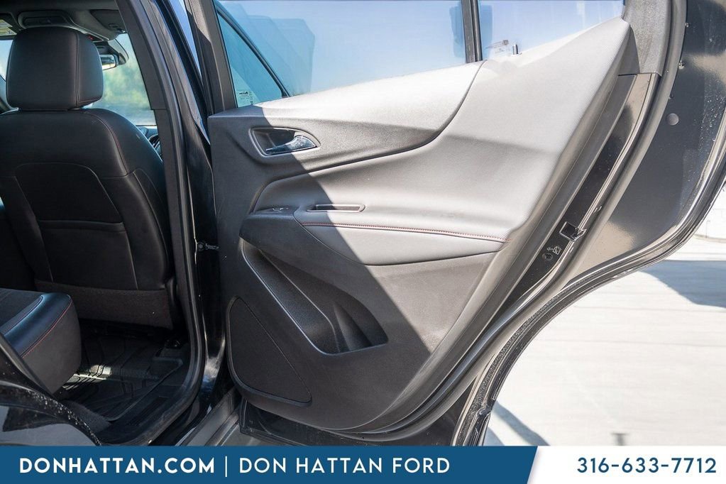 Used 2022 Chevrolet Equinox RS w/ LPO, Floor Liner Package image 22