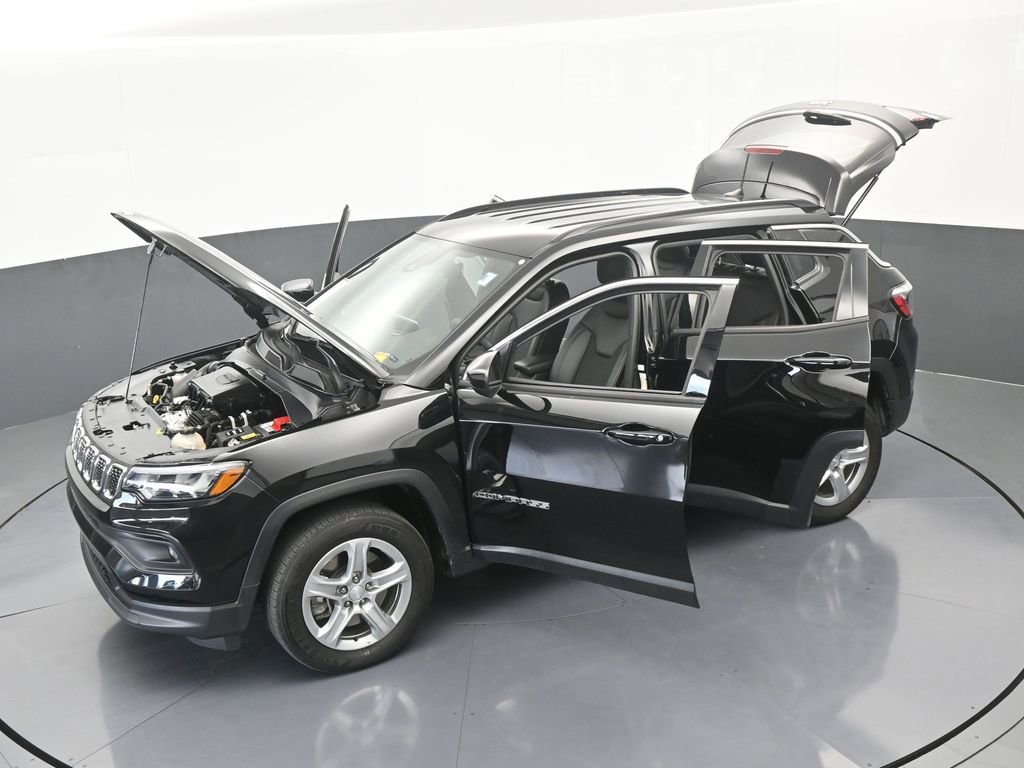 Used 2024 Jeep Compass Latitude image 60