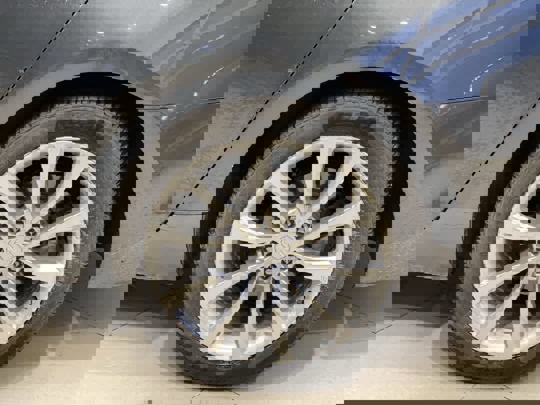 Used 2017 Cadillac XTS Luxury w/ Driver Awareness Package image 13