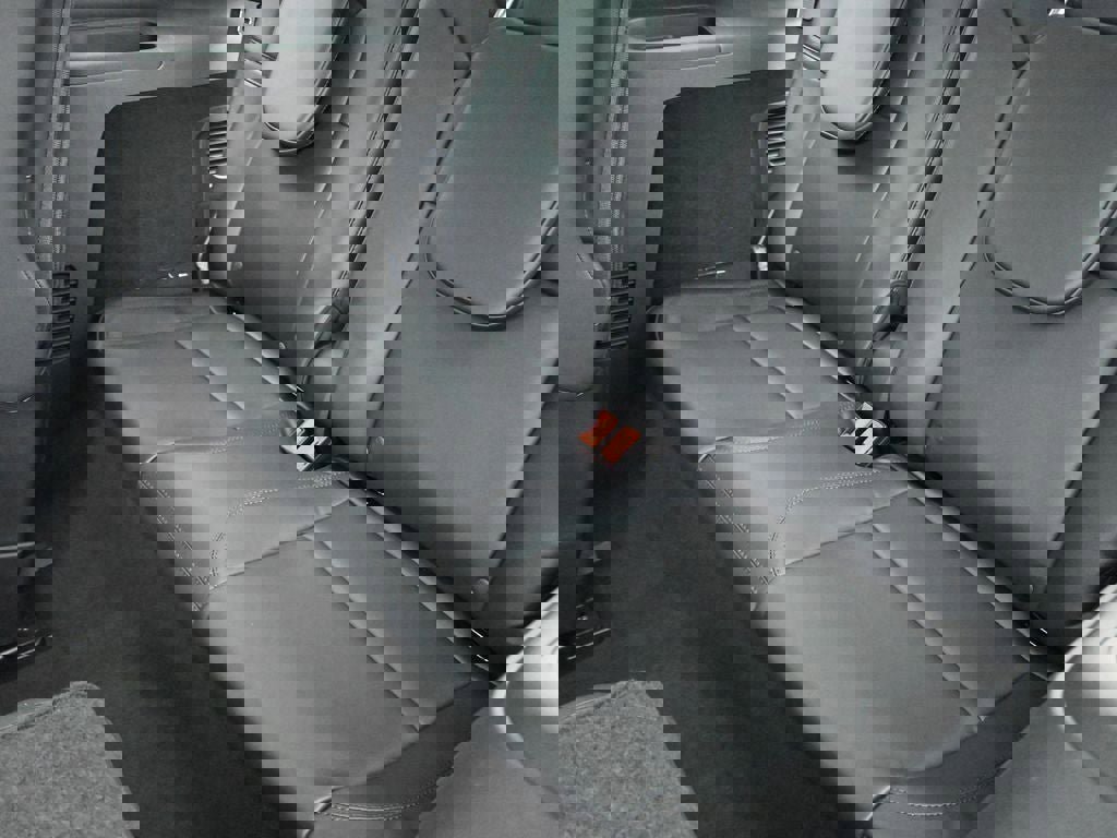 New 2026 Lincoln Aviator AWD image 30