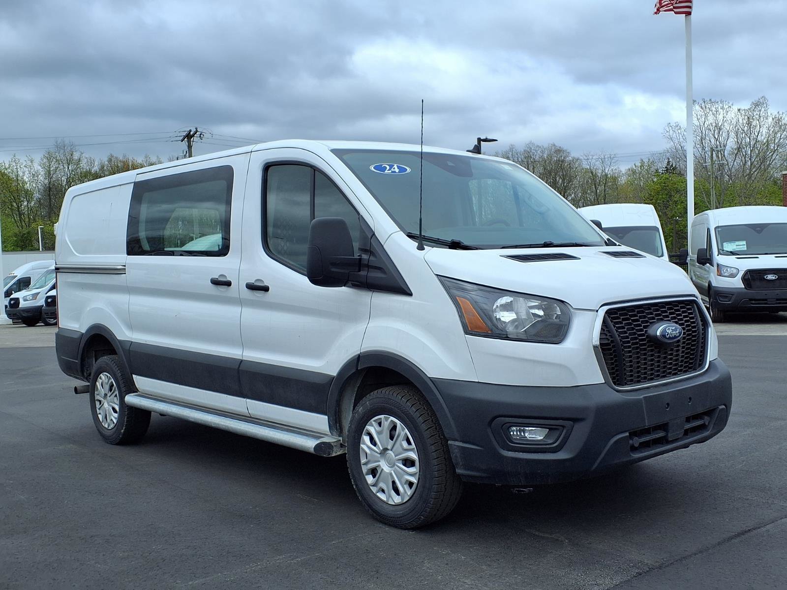 Used 2024 Ford Transit 250 Low Roof w/ Exterior Upgrade Package RWD image 3