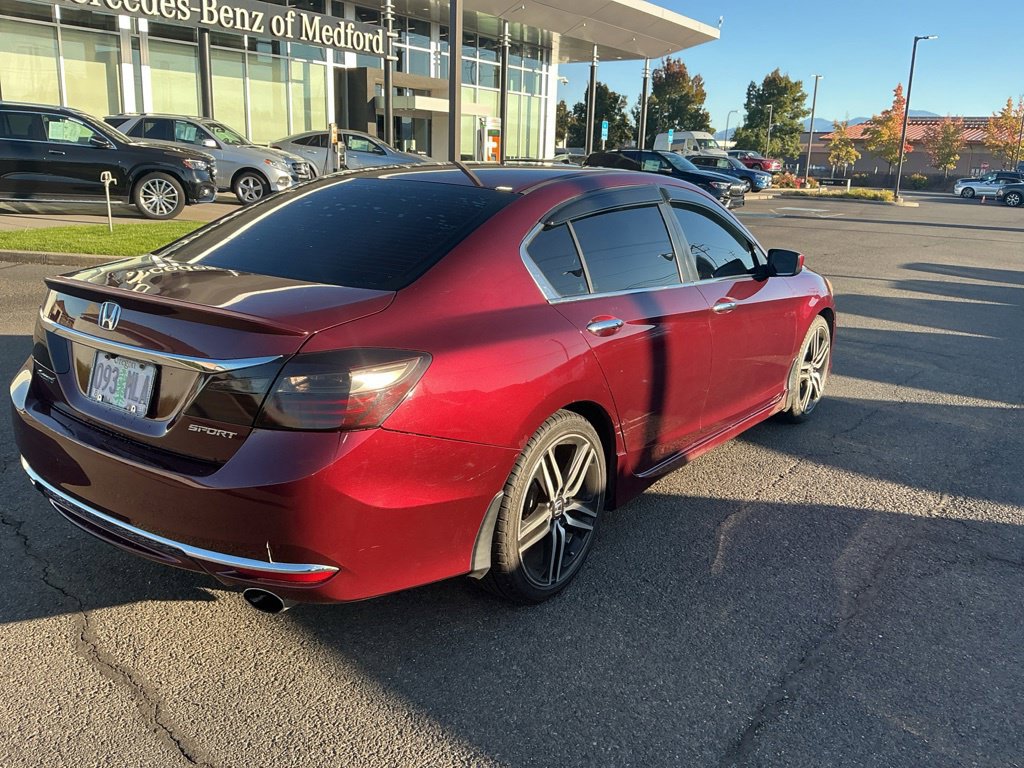 Used 2016 Honda Accord Sport image 7