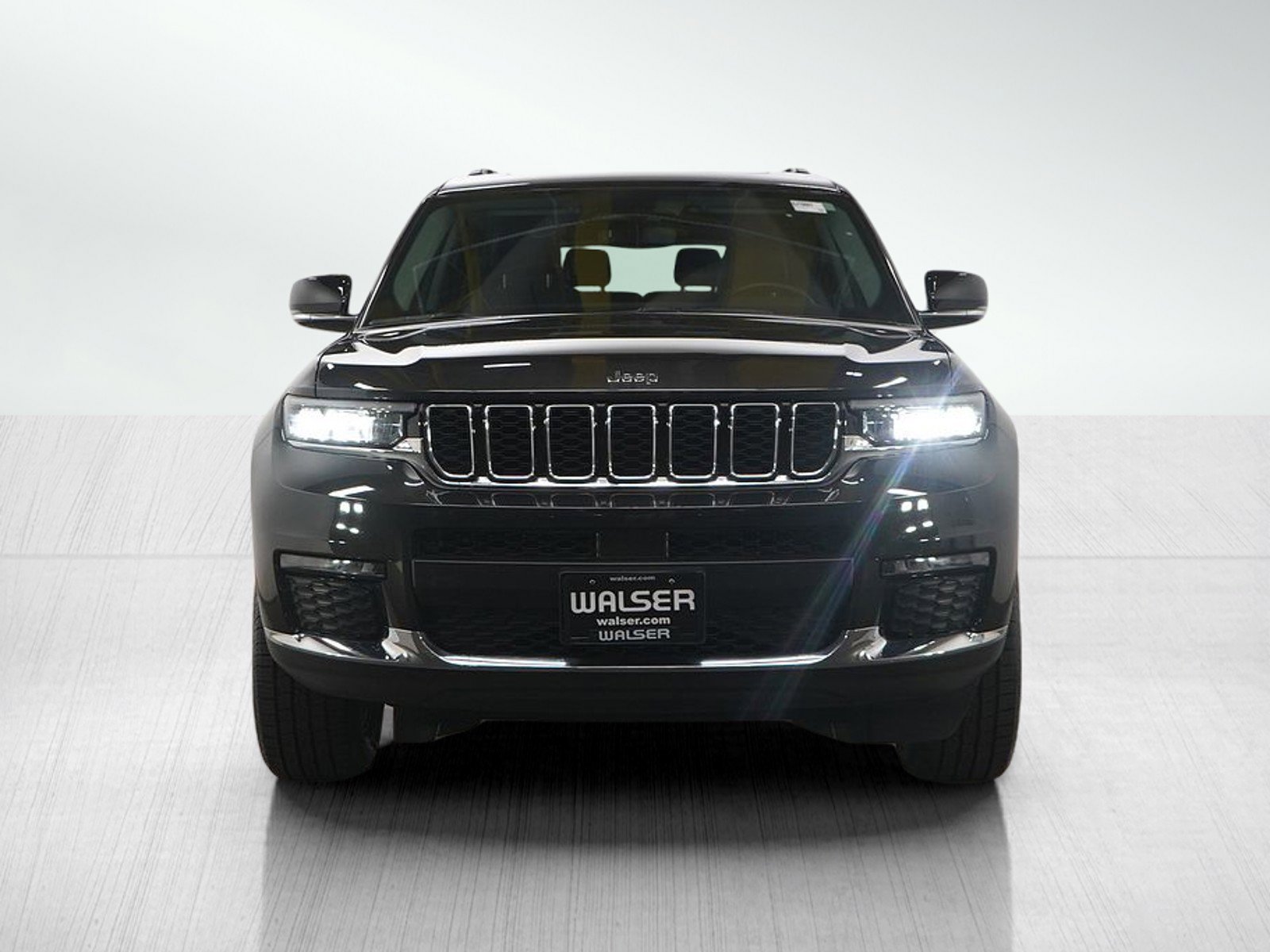 Used 2022 Jeep Grand Cherokee L Limited w/ Trailer Tow Group (B) image 8