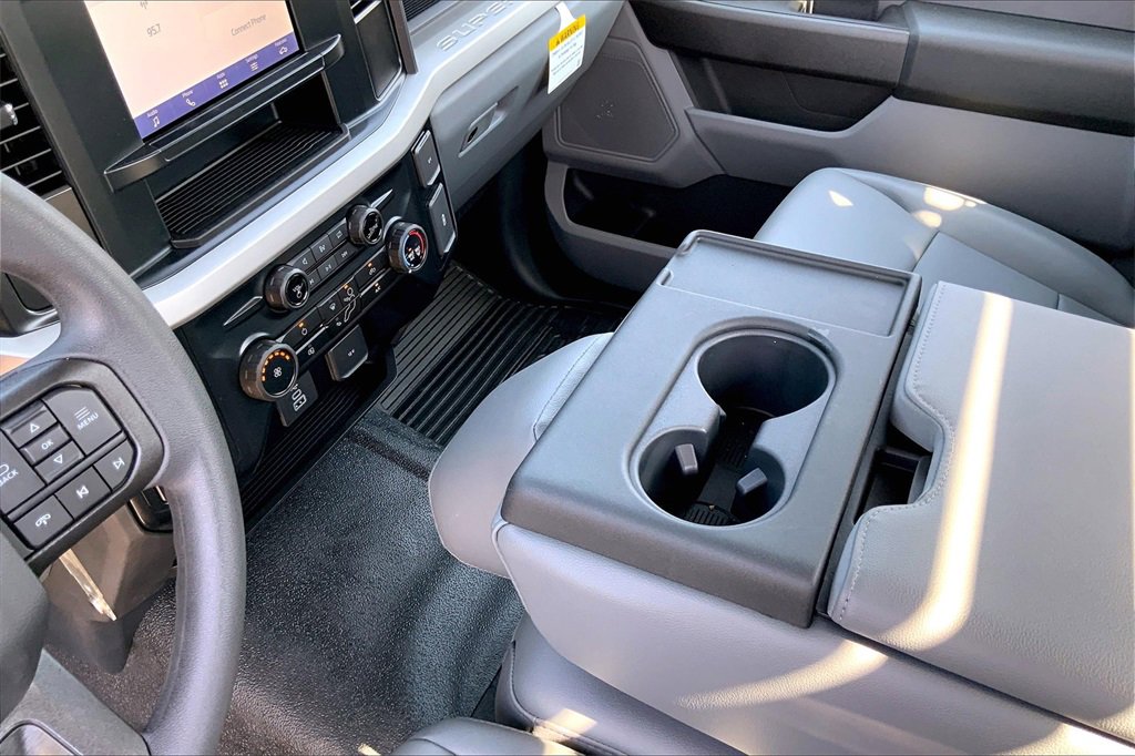 New 2023 Ford F350 XL w/ XL Chrome Package image 7