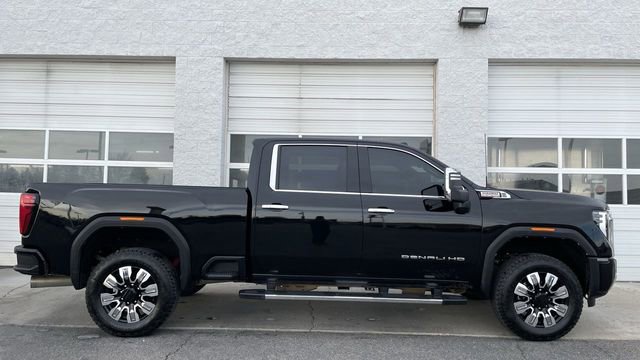 Used 2025 GMC Sierra 3500 Denali w/ Denali Reserve Package image 1