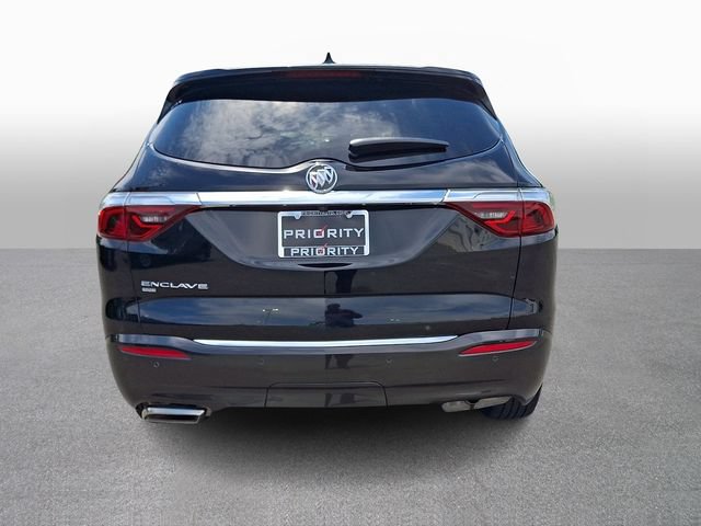 Used 2023 Buick Enclave Essence AWD/4WD image 5